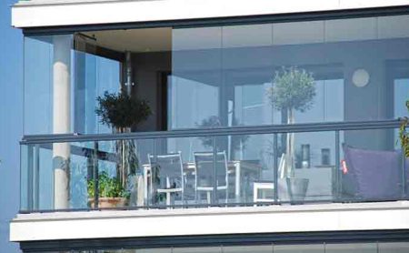 The-price-of-balcony-tempered-glass